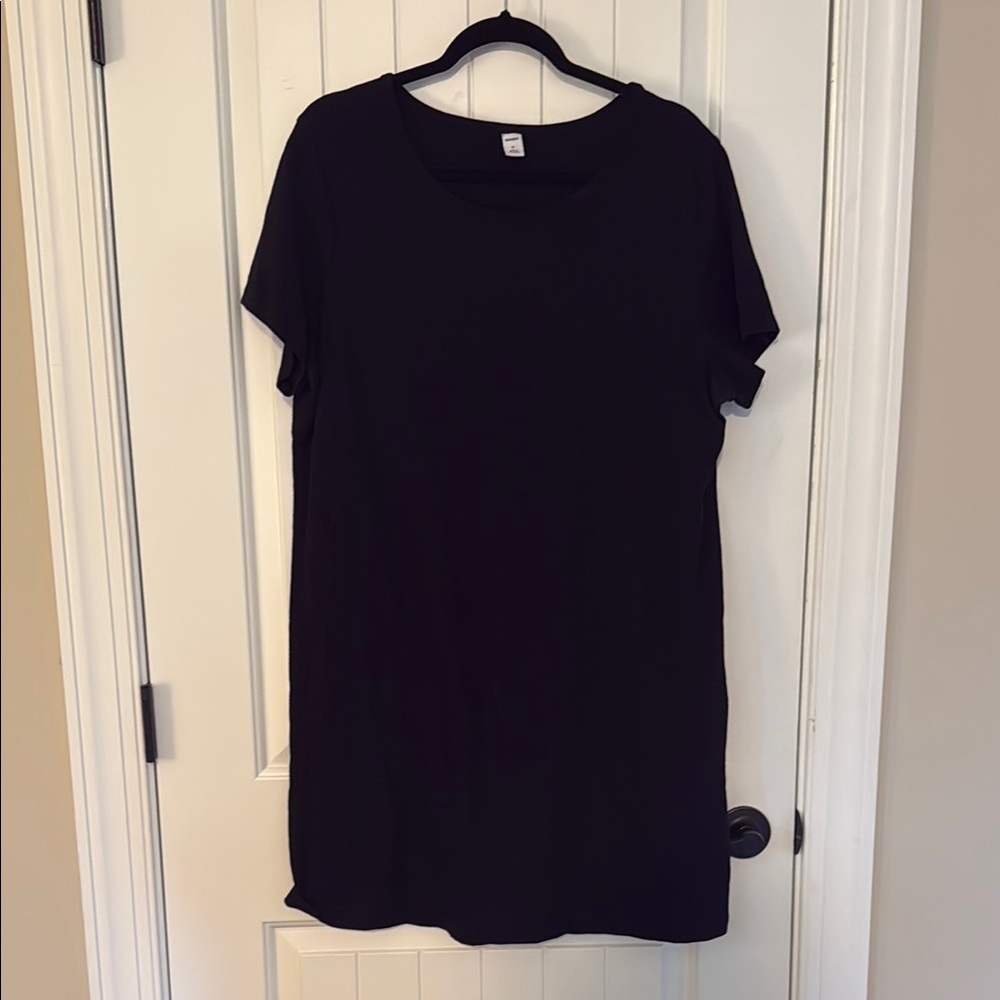 Old Navy Black Boxy Short Sleeve T-Shirt